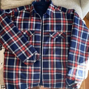 Patagonia reversible flannel. heavy duty. lightly worn